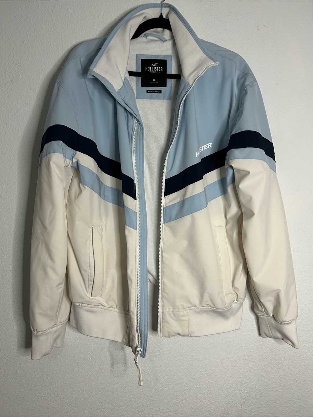 Hollister Light Blue, White & Navy Colorblock Puffer Jacket
